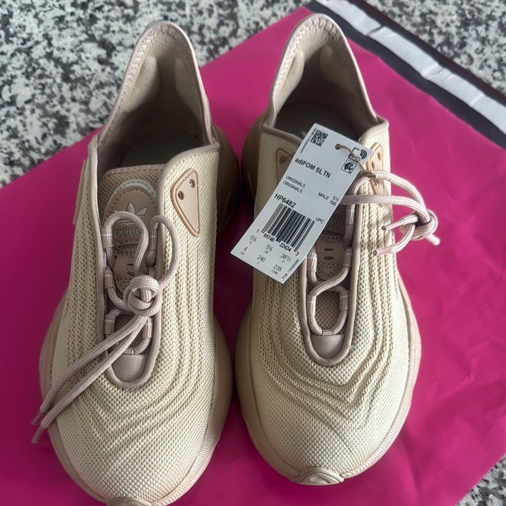 Adidas Women's Cream Sneakers